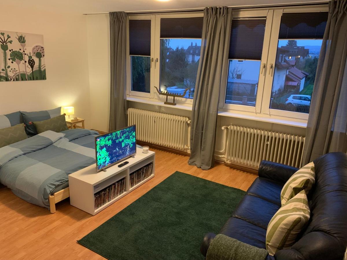 Haus Am Stadtrand Mit Super Verbindung In Die City Kassel Esterno foto