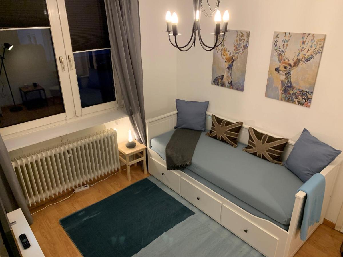 Haus Am Stadtrand Mit Super Verbindung In Die City Kassel Esterno foto